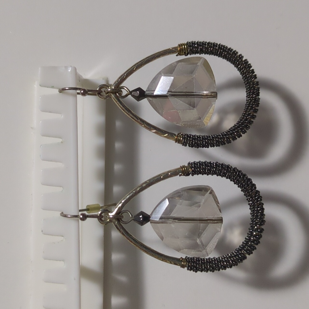Dangle earrings for pierced ears